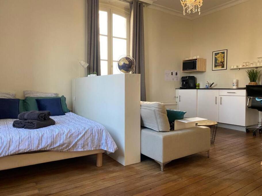 Appartement #Le Maitre Du Navire - Grand Studio - Hyper Centre à Brive-la-Gaillarde Extérieur photo